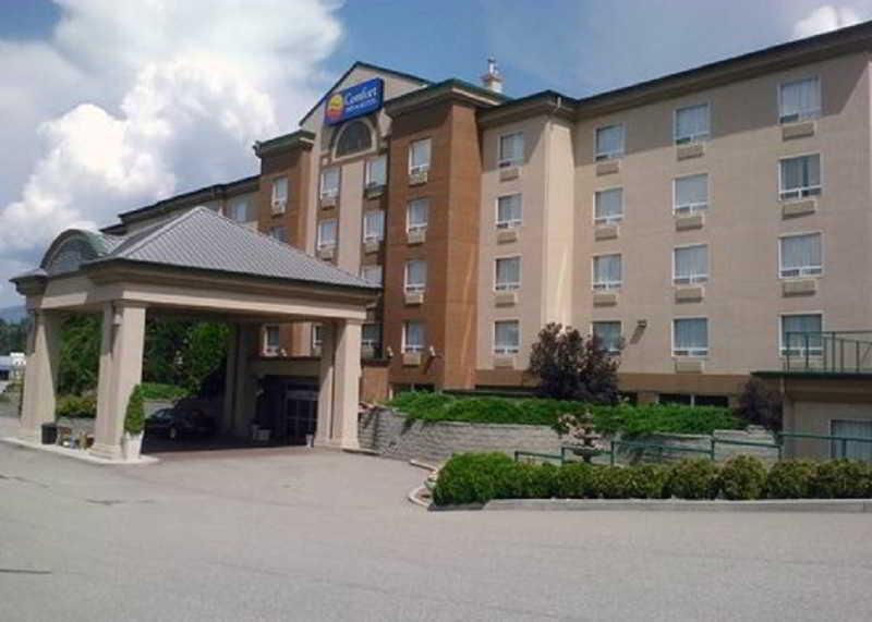 Comfort Inn & Suites Салмон Арм Экстерьер фото